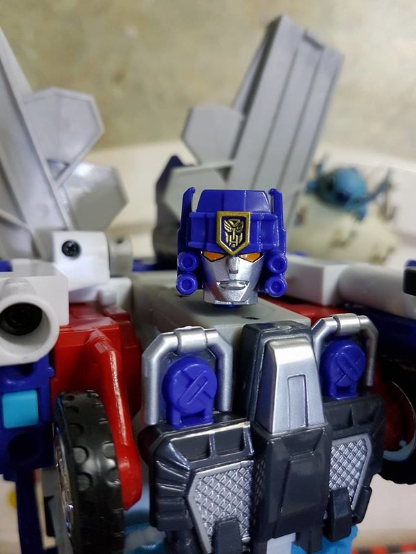 Encore God Fire Convoy Set In Hand Photos And Videos With New Voice Clips  05 (5 of 29)